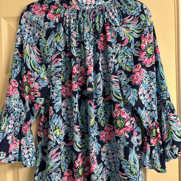 Blouse - Picture 2 of 3